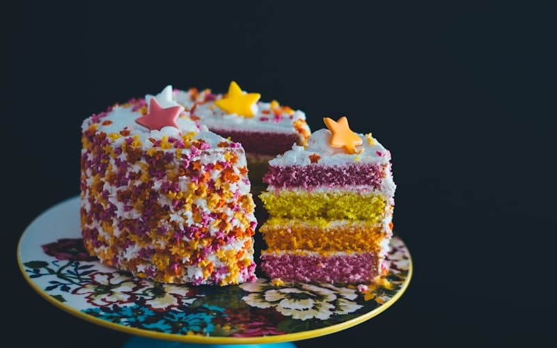 Ưu đãi bánh sinh nhật tháng 5 tại Sweet Delight Bakery